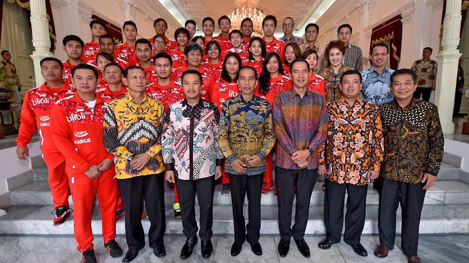 Tim Thomas & Uber Cup 2016 diundang Presiden Joko Widodo ke Istana Negara Sebelum berangkat ke Kunshan, China, Selasa (10/05/16).